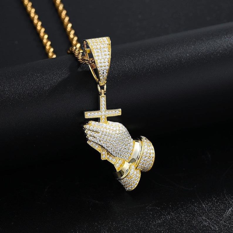 Iced Out Cross Praying Hands Pendant Necklace Moissanite Diamond Gold