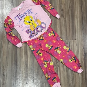 Conjunto de ropa de dormir vintage para niñas de 4 años, con estampado de dibujos animados de Tweety Bird, color rosa, años 90, Y2K