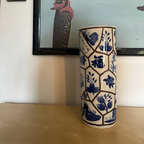 Grand vase Original  en porcelaine blanche Asiatique effet mosaïque bleu, Collection Vintage By SilkyShopDesign