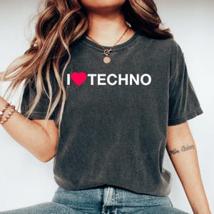 Ich liebe Techno Shirt Rave Outfit Musik Festival Shirt Elektronische Tanzmusik Liebhaber Tshirt Disco Edm Acid House Dj Geschenk Party Liebhaber BPM Dnb