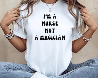 Grappige verpleegster shirt schattig verpleegster tshirt geregistreerd verpleegkundige leven T-shirt nieuwe verpleegkundige toekomstige verpleegkundige verpleegkunde student afstudeercadeau voor verpleegkundige waardering
