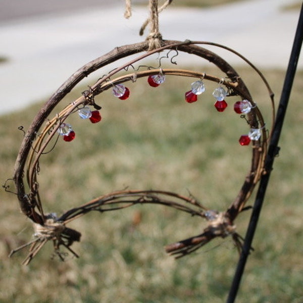 Bird Swing, Hummingbird Swing, Great Gift for Bird Lovers and Gardeners. Small Bird Perch made of Twigs.