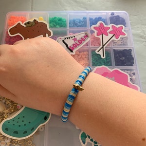 Blue and  beige starfish bracelet