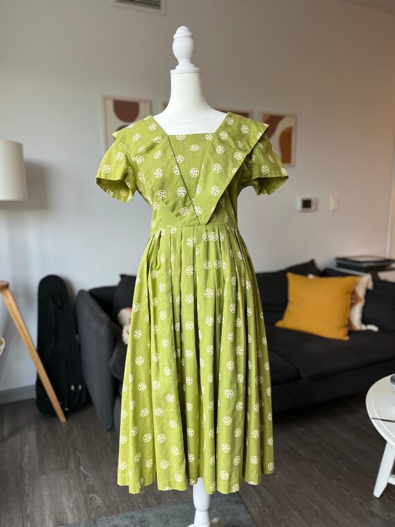 vintage 60s 70s green shirtwaist pleated dress / u