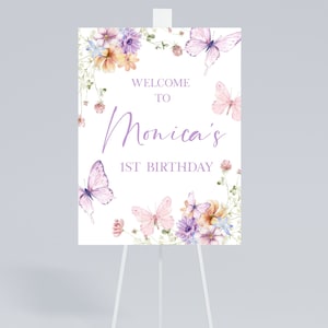 Cartello di benvenuto per il compleanno a forma di farfalla, cartello modificabile con farfalla rosa e viola, tema farfalla per il primo compleanno, cartello per il primo compleanno, stampabile