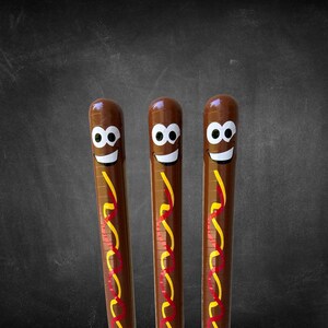 Hot Dog Wiffle Ball Bat | Designed with Ketchup & Mustard afbeelding 3