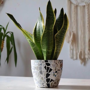 Handmade Mosaic Flower Pot – Colorful Ceramic Planter, Each Piece a Unique Art Creation