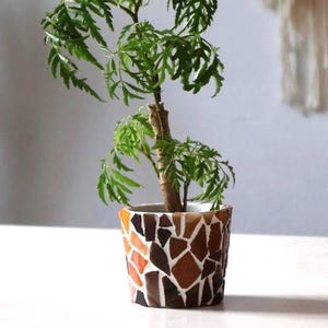 Little Handmade Mosaic Planter – Colorful Stained Glass Flower Pot, Unique Boho Home Decor, One-of-a-Kind Gift