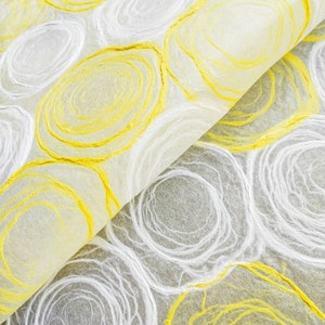 Handgemachtes Rosen Kozo Washi Papier (Gelb und Weiß) - Thailändisches Mulberry Papier von Kozo Studio