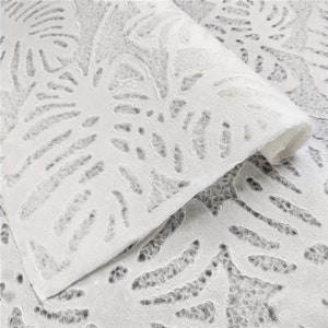 Papier Washi Kozo pour dentelle faite main (motif Monstera) - Papier mûrier thaïlandais par Kozo Studio