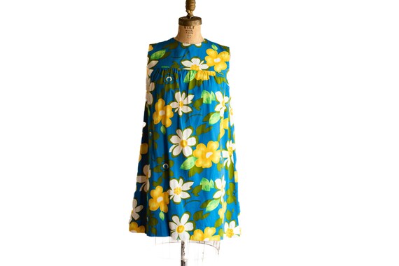 1960s Flower Sleeveless Shift Dress, Vintage Hand… - image 1