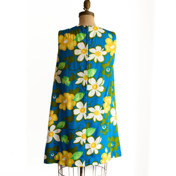1960s Flower Sleeveless Shift Dress, Vintage Hand… - image 8