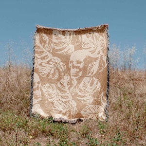 Monstera Skulls Pink Floral Woven Blanket Throw Tapestry Cotton Knitted Wall Art Living Room Couch Bed Blanket