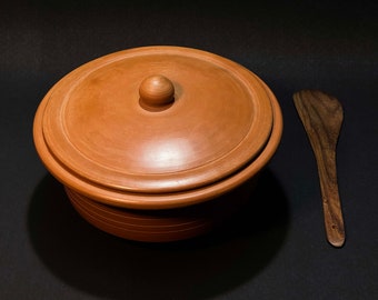Handcrafted Indian Clay Handi for Ayurvedic Cooking - Unglazed Clay Pot with Lid