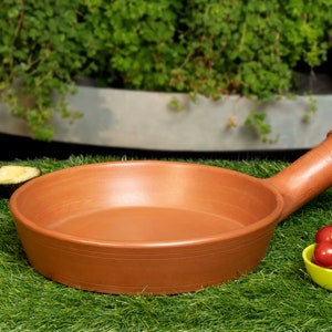 Unglazed Clay Frying Pan/ Earthen Wok/ Clay Skillet, 9.2 Inches/ Bharat Origins Exclusive Range/ Curry Sauce Pan/ Griddle/ Spider Fry Pan