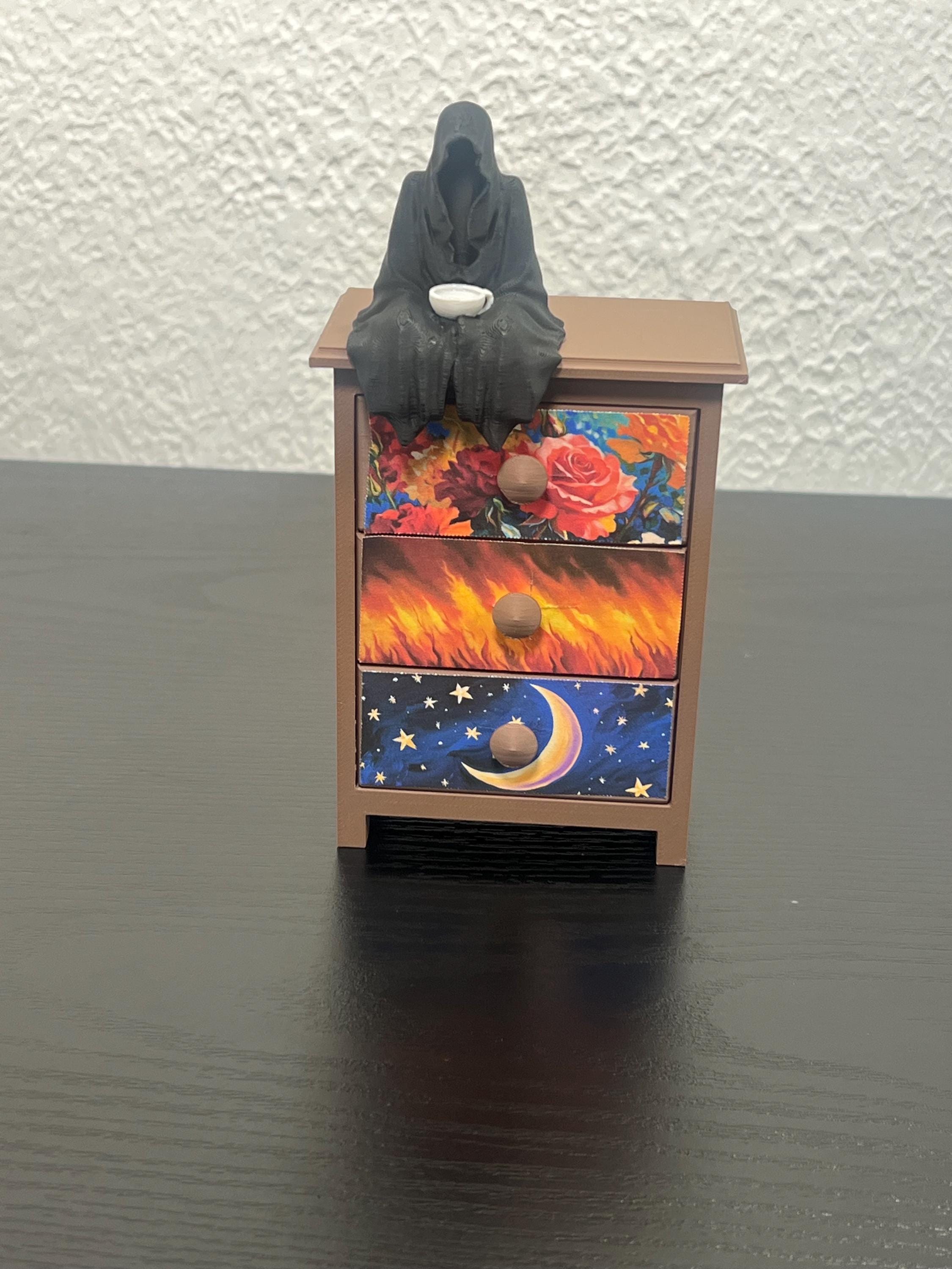 Feyre’s Dresser miniature- inspiried by ACOTAR - A Court of Thorns and Roses.