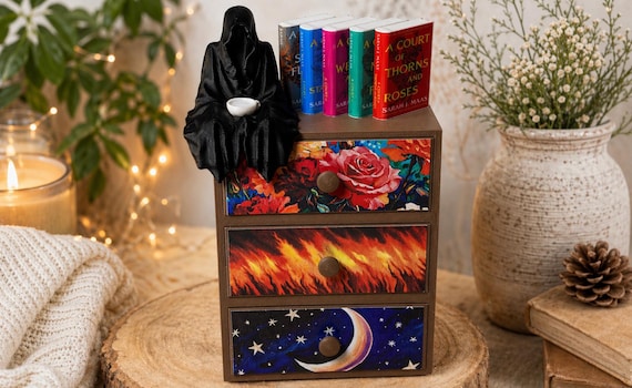 Feyre’s Dresser miniature- inspiried by ACOTAR - A Court of Thorns and Roses.