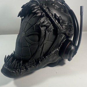 Venom-Spiderman Headphone Stand/Bust