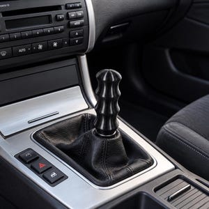BMW E46 Gerippter Schaltknauf – Individuelle Interieur-Aufwertung