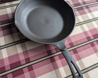 Unmarked Wagner Ware Chef Skillet