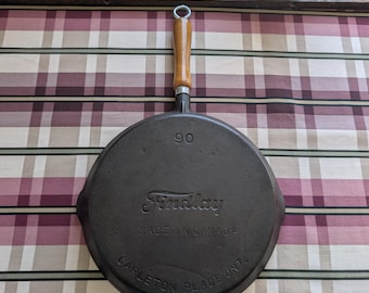 Findlay #9 Cast Iron Pan