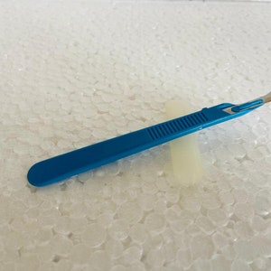10 PCS Disposable Scalpel Blades #12 More Precision Tool Scalpel Blades with for craft designing, Clay designing, wooden designing etc.