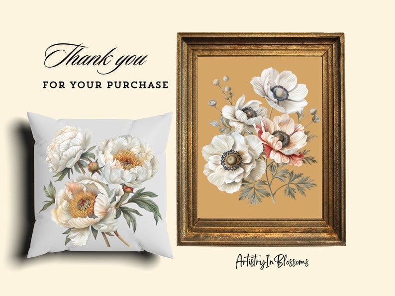 Pu&ograve; includere: Un cuscino bianco con un disegno floreale che presenta peonie bianche con centri gialli. Il cuscino &egrave; su uno sfondo bianco. L'immagine mostra anche una stampa incorniciata di anemoni bianchi con centri rossi su uno sfondo marrone chiaro. Il testo "Artistry In Blossoms" &egrave; sotto la stampa incorniciata.