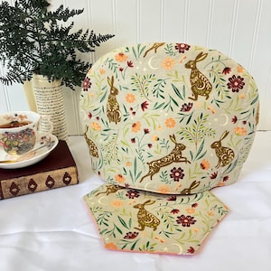 Handmade Woodland Rabbit Tea Cozy Set – Nordic Carved Hare Floral Flannel Teapot Warmer