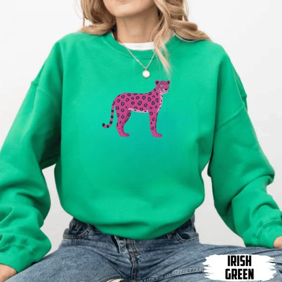 Trendy Cheetah Sweatshirt, Animal print sweatshirt, Boho Graphic Crewneck, Wildlife Hoodie, Cheetah Gifts, Oversized Crewneck, Leopard Shirt