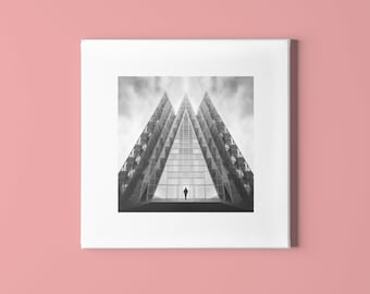 FOTOGRAFIA. Grattacielo specchio bianco e nero. Arte muraria. Fotografia SCARICABILE, STAMPABILE art.