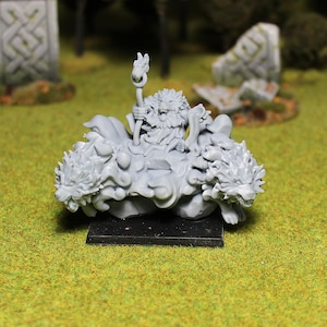 MoM Miniatures Krasnoludzki Druid 2
