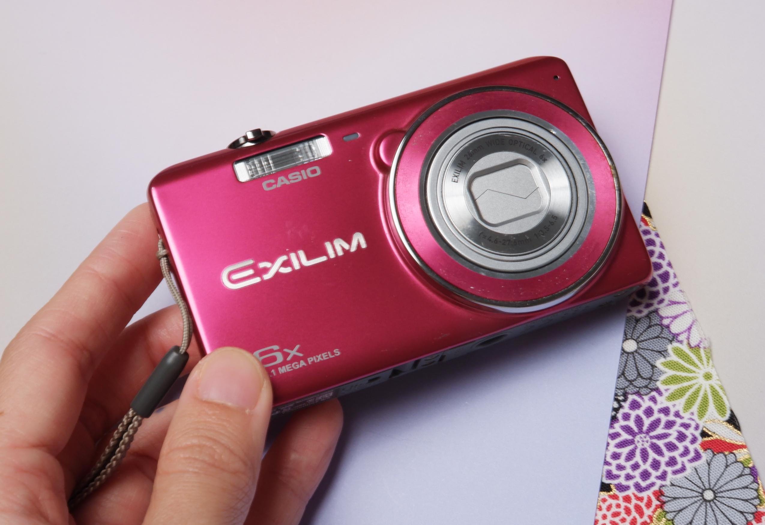 CASIO カシオ EXILIM EX-ZS20 エクシリム デジカメ 【公式通販】