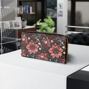 Carteira com zíper Twilight Dahlia – estampa floral vermelho escuro, bolsa cósmica romântica, carteira vegana compacta, presente elegante para ela