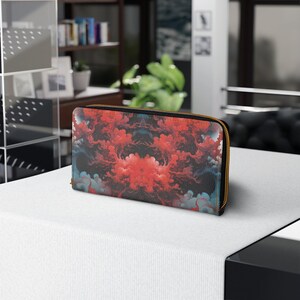Carteira com zíper Ethereal Crimson Flow – Estampa floral cósmica gótica, design de terror preto, acessório vegano, presente dramático para ela