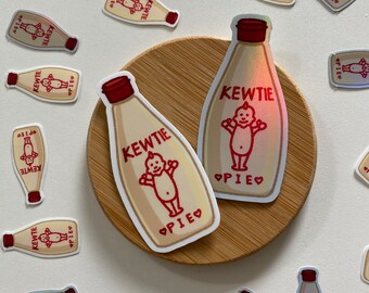 Sticker sauce mayo Kewtie Pie - Disponible en vinyle ou autocollant holographique | Décalcomanie pour ordinateur portable, bouteille de boisson, journal, scrapbooking