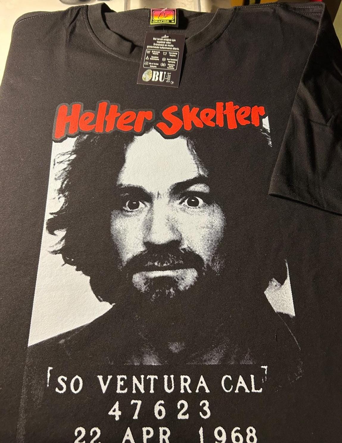 トップス 90s Charles Manson helter skelter tee Helter Skelter - Charles Manson' Regular Fit Handcrafted Tshirt