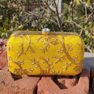 Pochette de soirée de créateur de broderie jaune, pochette pour femme, pochette de mariage, nombreuses couleurs disponibles, pochettes cadeaux, cadeau pour elle