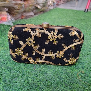 Bolso de mano de diseñador con bordado negro para fiesta de noche, bolso de mano para mujer, bolso de mano para boda, dije para bolso, bolsas de regalo, regalo para ella, bolso de hombro