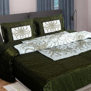 Luxurious Satin Silk bedding set – Double Bed quilt, Bed Sheet & Pillow Covers, kantha quilt,wedding gift,bedding set queen, quilted bed set