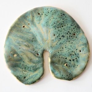 Lily Pad Ceramic Wall Art, Water Lily Botanical Decor, Beautiful Handmade Wall Whimsical Decoration, Fairy Core, Cottage Core, Nymphae