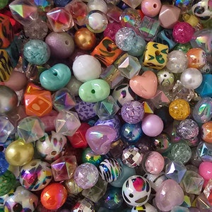 SALE!!!!! acrylic scoops 14.50 125 BEADS!!!