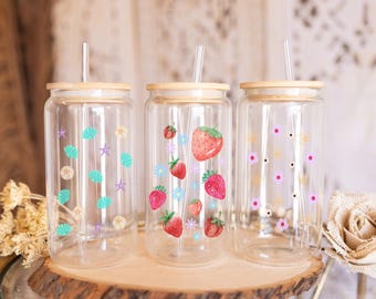 Strawberry Daisy cup, Strawberry glass cup, Iced Coffee Glass Cup, Floral Glassware, Cute Fruit Design, Aesthetic 16oz Coffee Glass