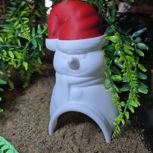 Frosty the Crab Hut! Snowman Hide