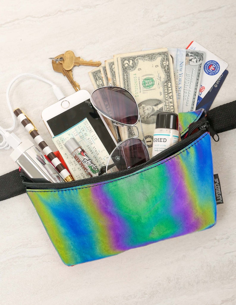 Reflective Rainbow Slim Fanny Pack - Adjustable Waist and Crossbody Bag bild 5