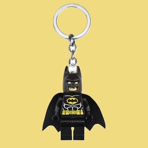 Magnetic Couple Batman Keychains – Connecting Hearts | Lego-Inspired Gift for Him Her | Y2K Aesthetic | Fairy Pink & Anime Black Design Plain Black Batman
