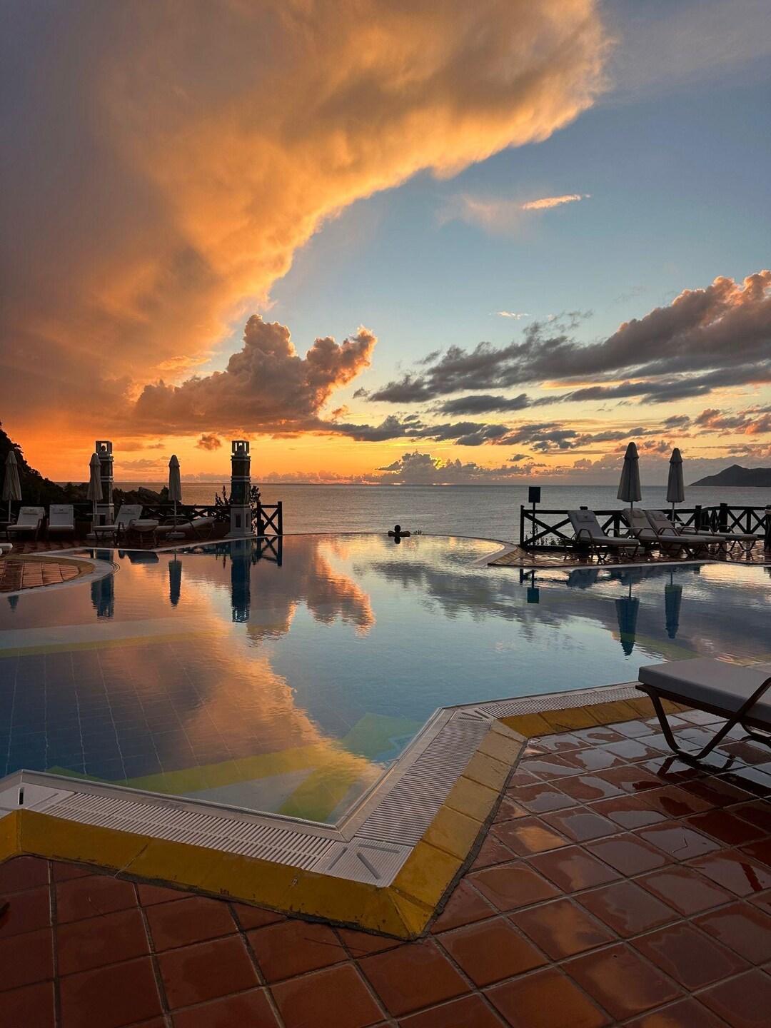 Original Sunset Infinity Pool Photo – Calm Ocean View Printable Wall ...