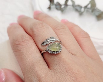 Icy tear-drop Yellow Cabochon set in S925 Silver Ring - Authentic Grade A  Burmese Jadeite (翡翠). Certificate of Authenticity Included.