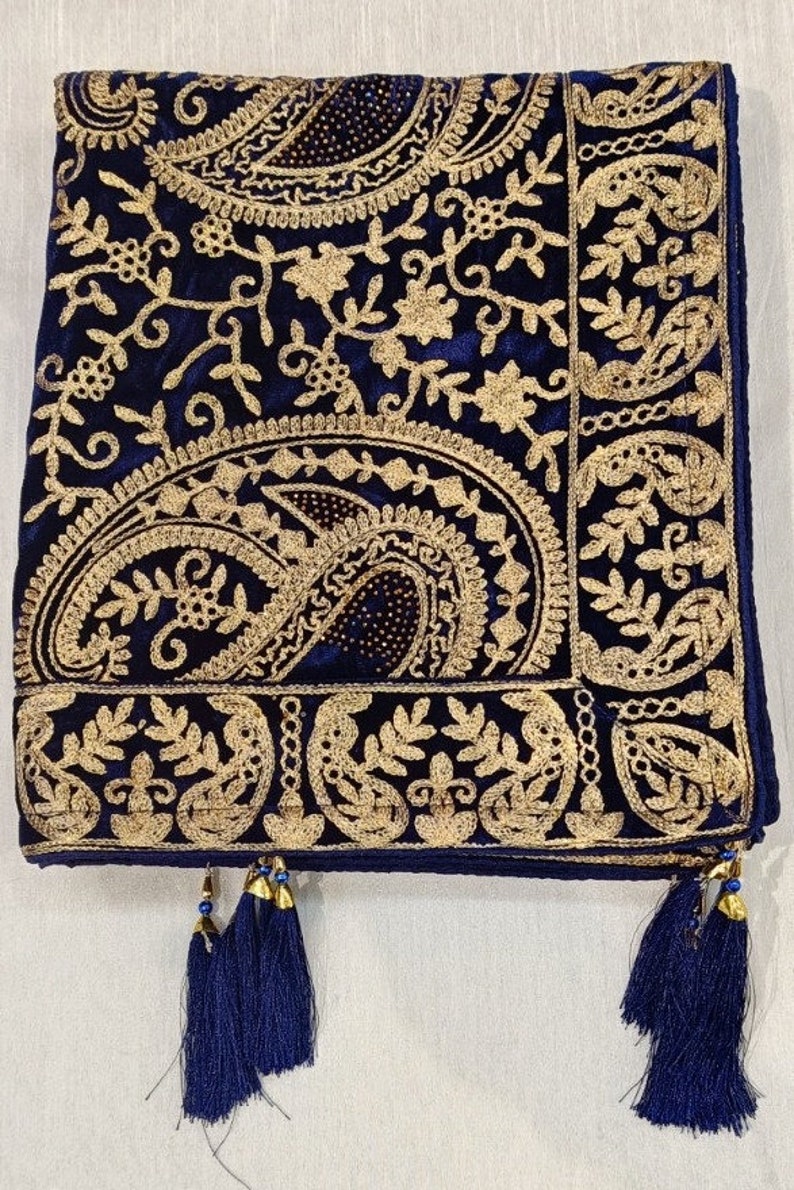 shawl for groom