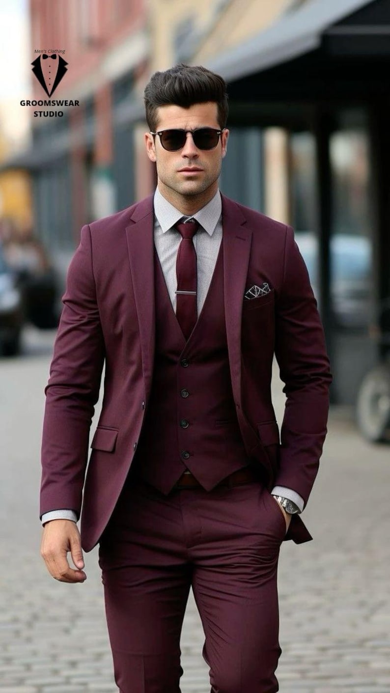 Burgundy 3 Piece Close Fitting Notched Lapel Men's Business Suit main image 0