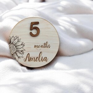 Cartes d'étape mensuelles personnalisées pour bébé, motif floral, médias sociaux, accessoires photo à plat, cadeau de baby shower, panneaux photo pour le mois de bébé